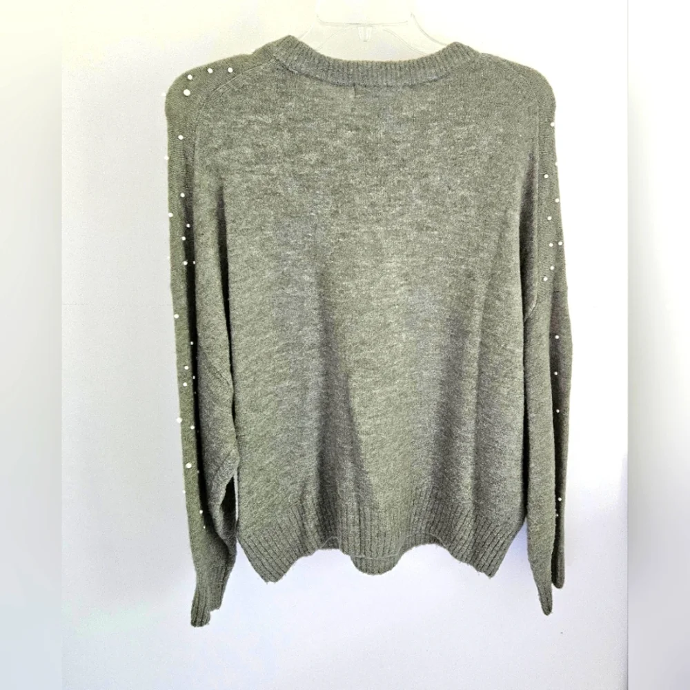 H&M Pearl Gray Knit Sweater